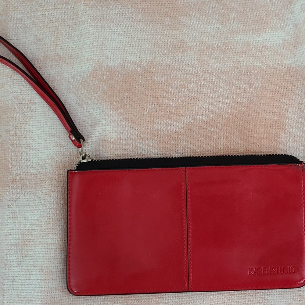 Clutch wristlet